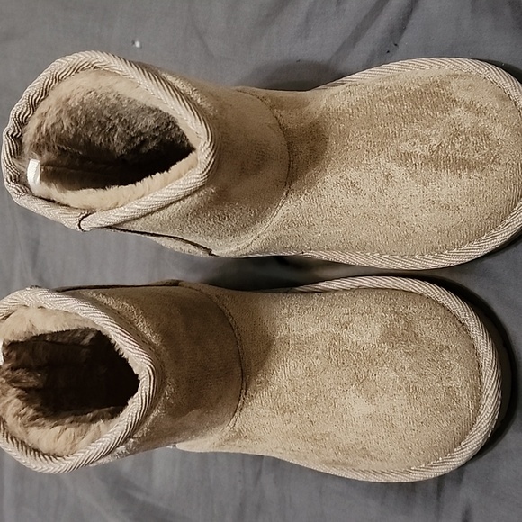 The Children's Place Tan Kids Boots - Picture 2 of 2